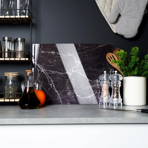 Univerzální použití: krájení, podložka i servírování