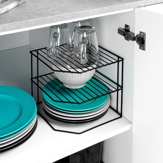 Odolná kovová konstrukce v černé barvě