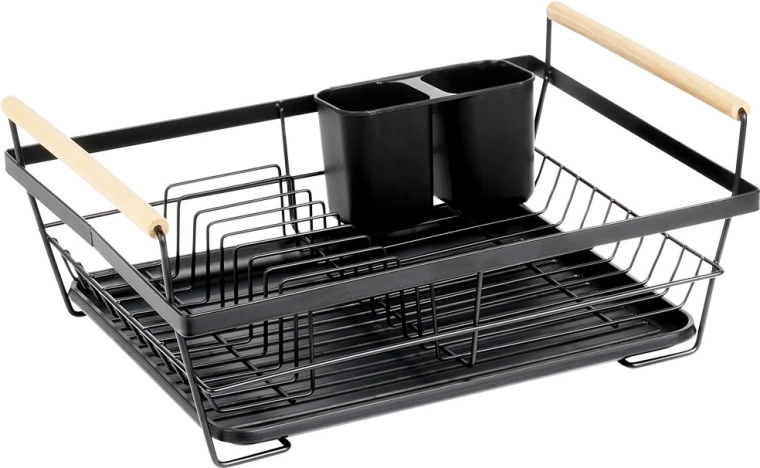 Čistý kuchyňský prostor bez kapek