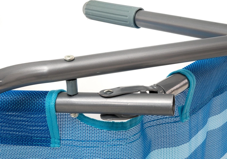 Stabilní kovový rám s jistícím kloubem