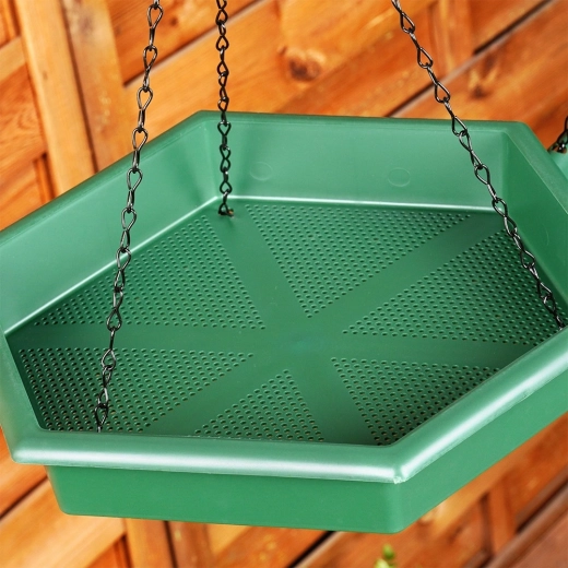 Krmítko s drenážním dnem – krmivo zůstane suché