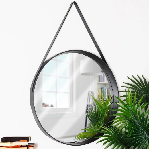 Závěs na pásku pro jednoduchou instalaci