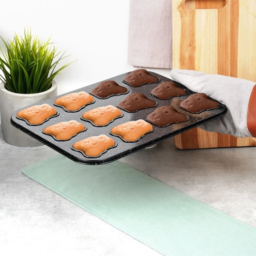 Rovnoměrné pečení do 230 °C