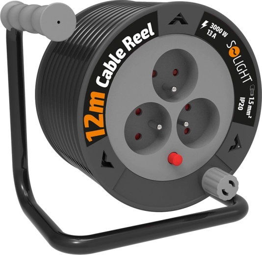 12 m kabel a 3 zásuvky pro flexibilní použití