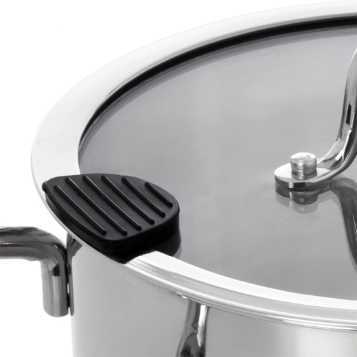 Rovnoměrný ohřev díky vícevrstvému dnu