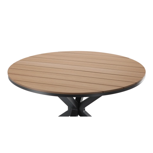 Polywood s vzhledem dřeva bez údržby