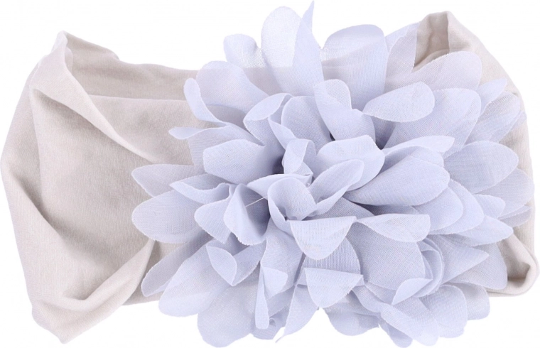 Pružná a dobře padnoucí