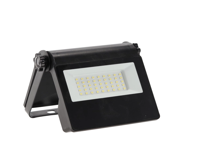 Silný světelný výkon 750 lm