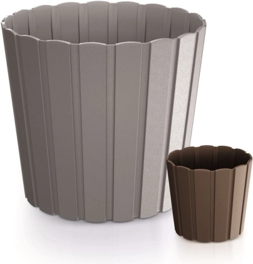 Lehký, ale odolný plast s UV ochranou