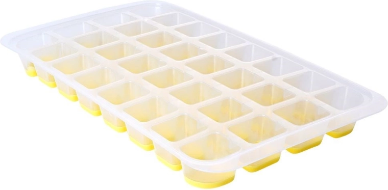 Snadné vytlačení díky pružnému dnu