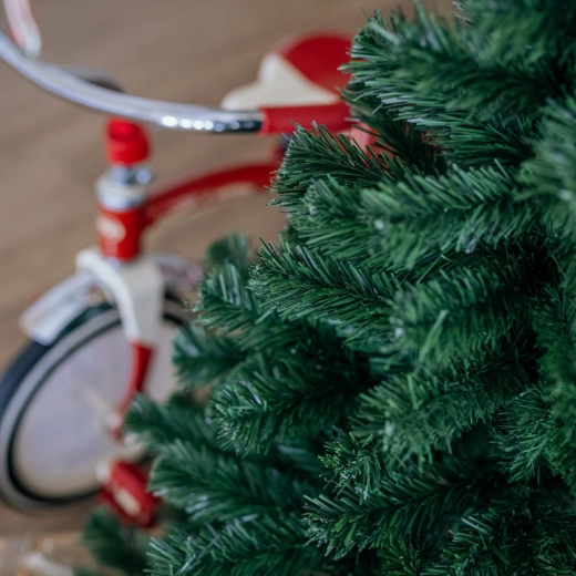 Realistické husté jehličí