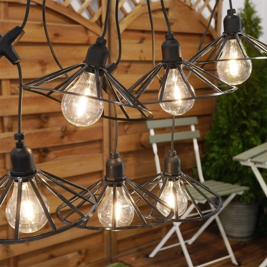 Odolná venku díky IP44