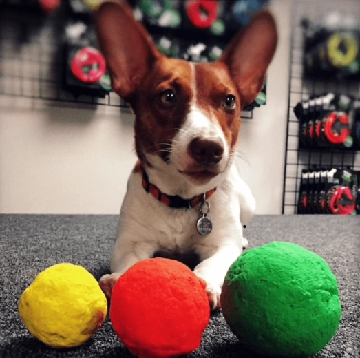 Přírodní latex šetrný k zubům