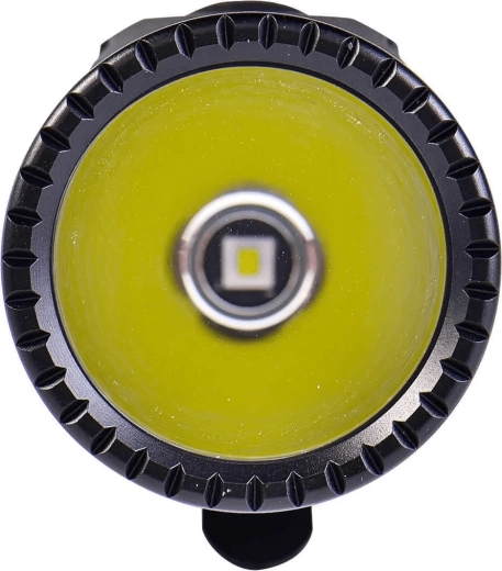 Výkonná OSRAM LED a dosvit až 410 m