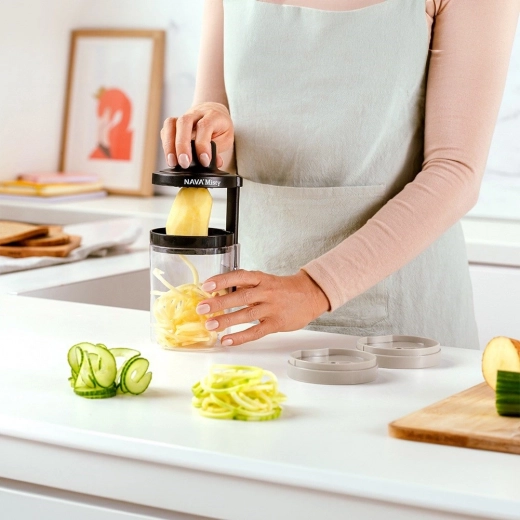 Čistá práce díky sběrné nádobě 550 ml