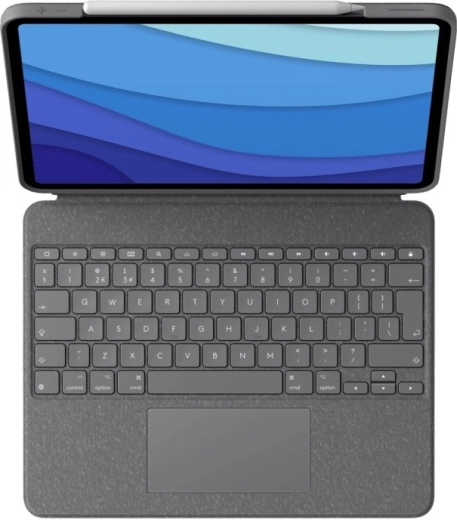 Klávesnice jako na notebooku a velký trackpad