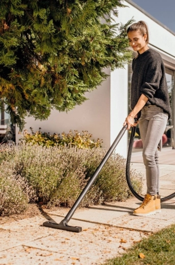 Funkce foukání pro nečistoty v těžko dostupných místech