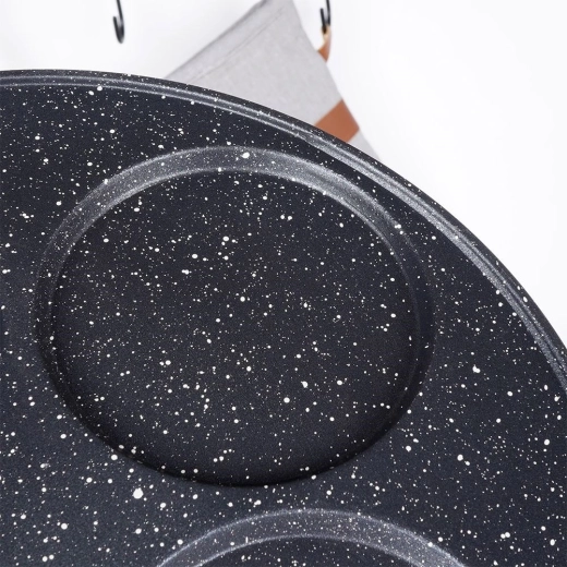 Nepřilnavý granitový povrch Pfluon