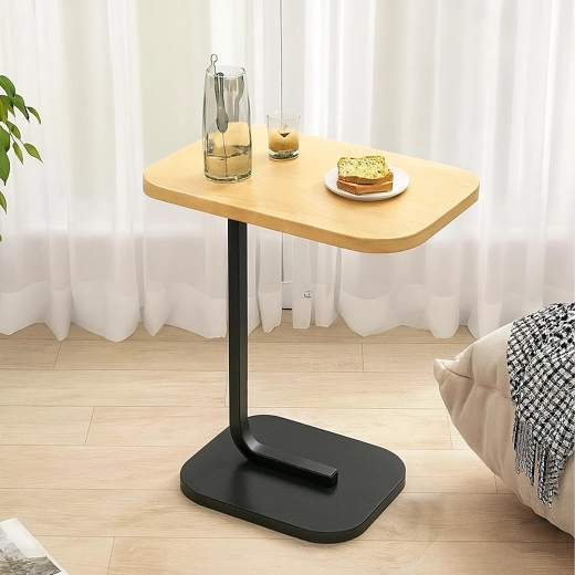 Stabilní kovová konstrukce a bezpečné rohy