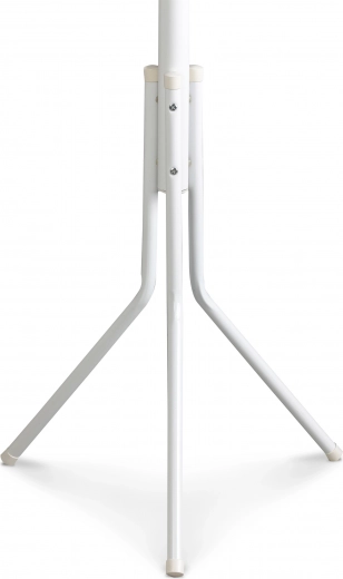 Stabilní kovová konstrukce s trojnohou základnou