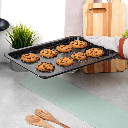 Vyšší okraje pro bezpečné manipulování bez nepořádku