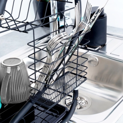 Praktické držáky a košík na příbory