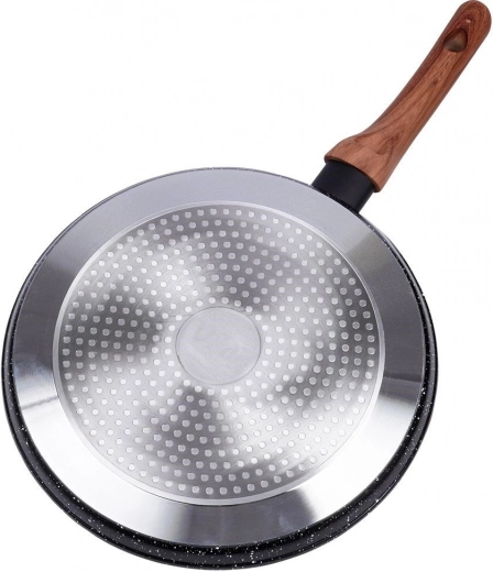 Vhodná na všechny typy sporáků včetně indukce