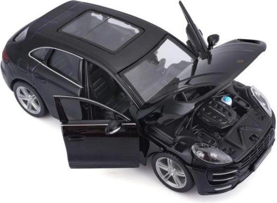 Realistické detaily a otevíratelné části