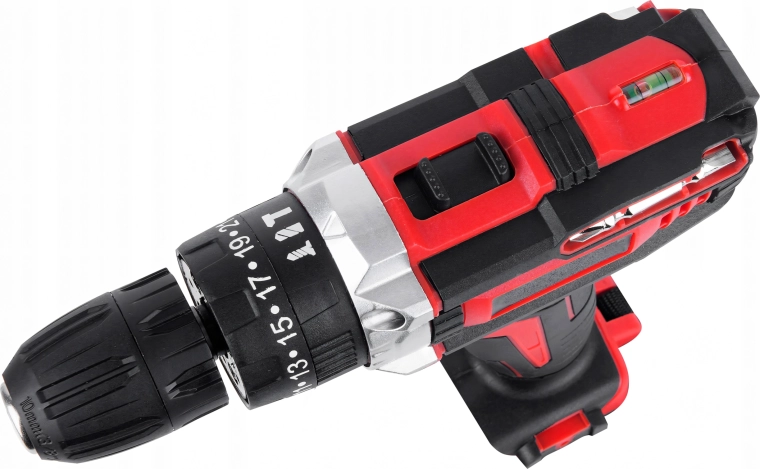 Aku vrtačka/šroubovák 18 V s kufrem, 2× baterie a LED osvětlením