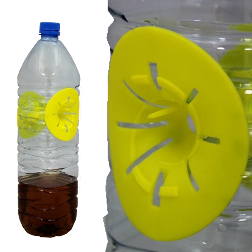 Sada 2 lapačů na vosy na plastovou láhev 6,5 × 7 cm