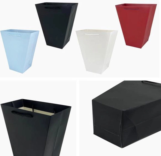 Dárková taška 26 × 24 × 11 cm, mix motivů