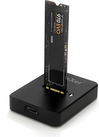 Dokovací stanice pro SSD M.2 SATA a NVMe s USB-C