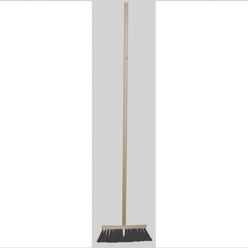 Silniční kartáč 35 × 7 cm s dřevěným tělem a násadou 140 cm