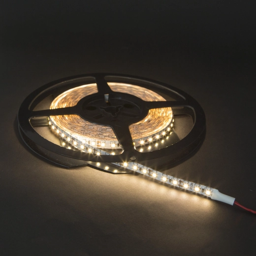 LED pásek s denní bílou barvou 3000 K, 5 m