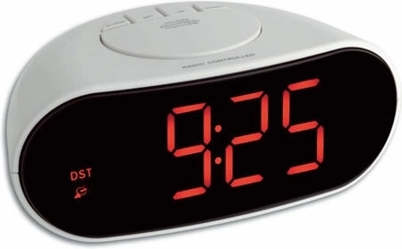 Digitální rádiem řízený budík TFA se svítícími číslicemi, bílý