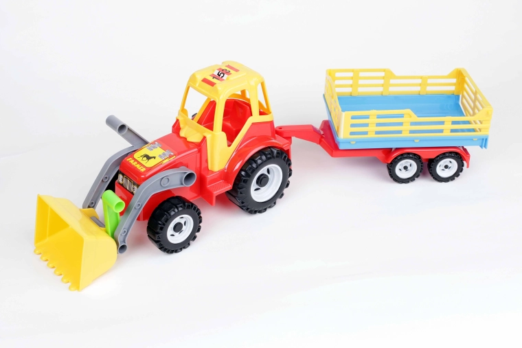 Plastový traktor s čelním nakladačem a vyklápěcím přívěsem