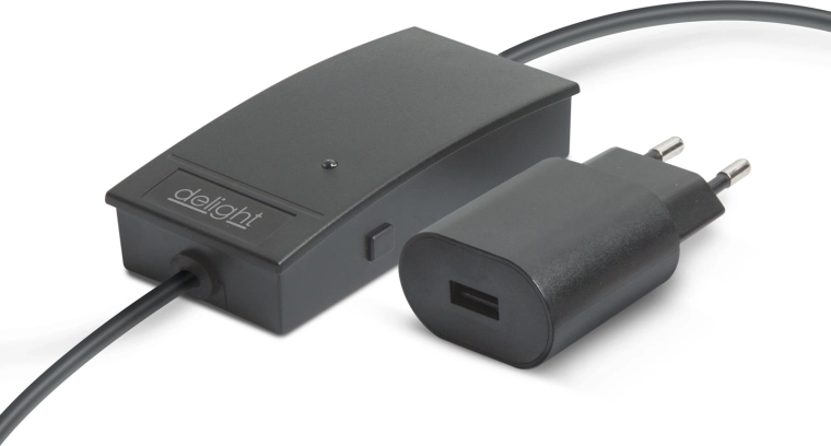 Chytrý Wi-Fi ovladač garážových vrat s USB a senzorem otevření