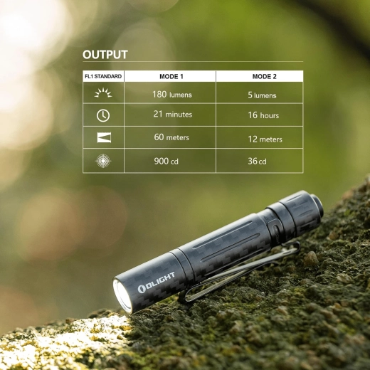 Kapesní svítilna OLIGHT i3T EOS Carbon Fiber na AAA baterii