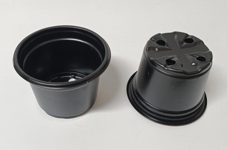 Lehčené kulaté květináče 9,5 cm – sada 10 ks, černé