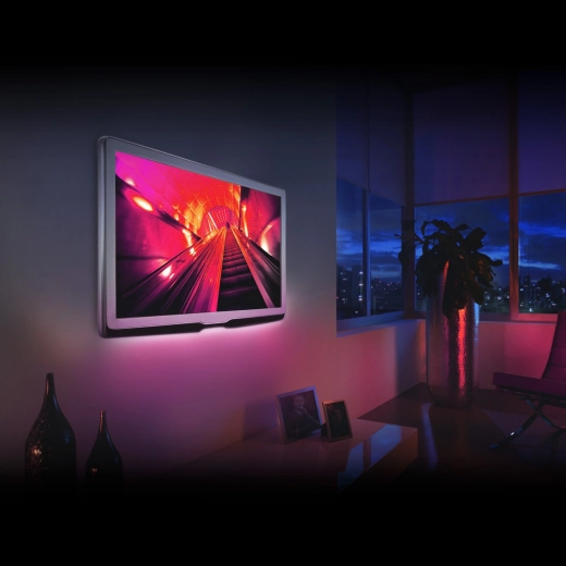 Stříhatelný RGB LED pásek za televizi