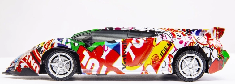 Dálkově ovládané sportovní auto se světly