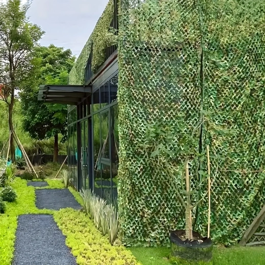 Maskovací síť do zahrady 2×3 m – stínicí kamufláž v odstínech zelené