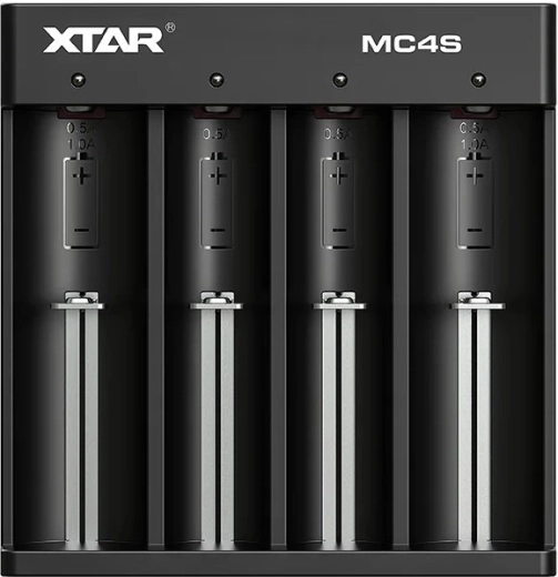 Nabíječka akumulátorů Li-ion a Ni-MH XTAR MC4S - 1 kus