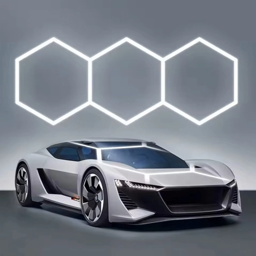 LED hexagonální stropní panel 247 × 98 cm, 125 W, 6500K pro garáž, dílnu a interiér