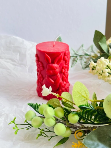 Ručně vyráběná velikonoční sojová svíčka