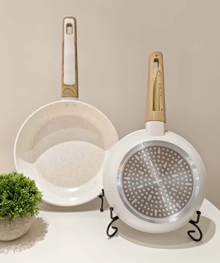 Pánev Kitchisimo Bianco 24 cm s keramickým nepřilnavým povrchem