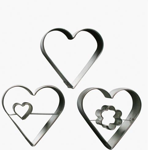 Sada nerezových vykrajovátek na cukroví – srdce, 3 díly