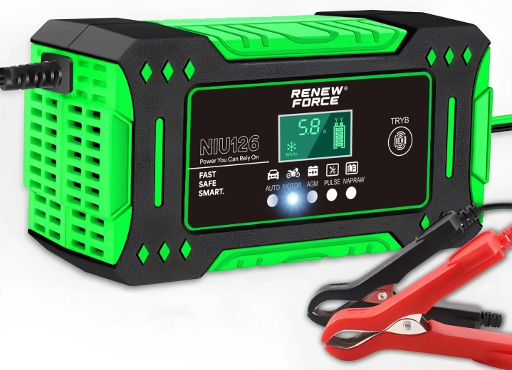 Mikroprocesorová nabíječka autobaterií Renew Force 12 V 6 A s LCD a funkcí opravy