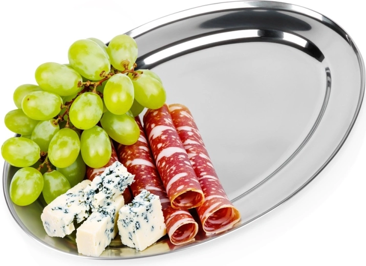 Servírovací tác Vilde oválný z nerezové oceli 35 × 23 cm