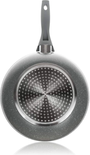 Vhodná na všechny typy sporáků včetně indukce